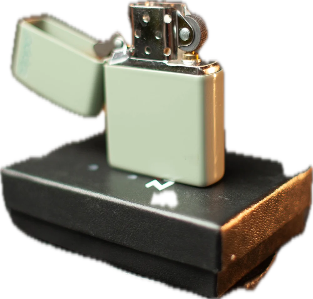 Isqueiro Zippo verde fosco